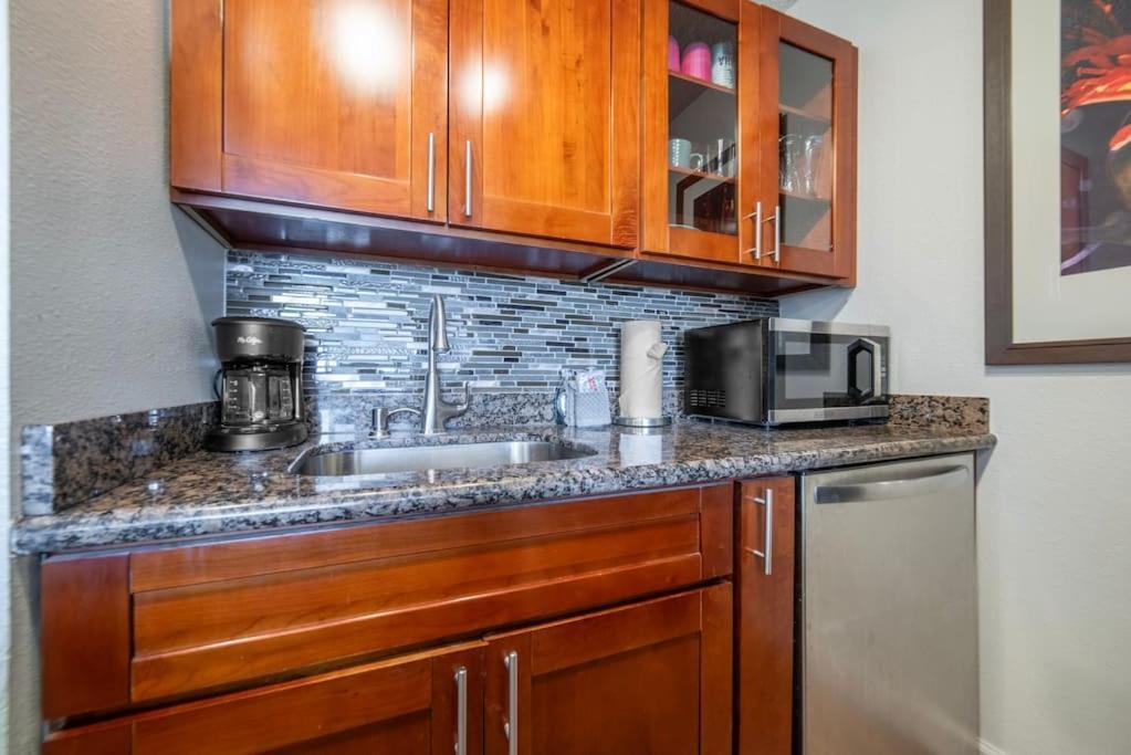 Stunning Maui Direct Ocean Front On The Beach, Walk To Beach From Condo, Watch Turtles, Whales, Ac In All Rooms Ocean View Pool And Spa 와일루쿠 외부 사진